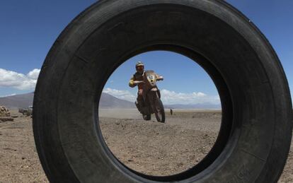 Claudio Rodriguez durante la octava etapa del Rally Dakar