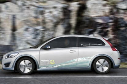 Línea deportiva y altas prestaciones. El C30 eléctrico alcanza 100 km/h en 10,5 segundos.