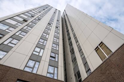 Bloque de viviendas 'The Chalcots', en Camden, Londres, recubierto con el mismo material que propagó el incendio en la Torre Grenfell.