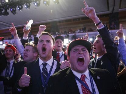 Seguidores de Trump celebram em Nova York a vitória do candidato republicano.