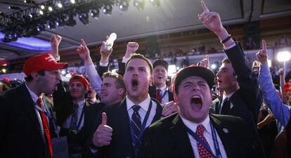 Seguidores de Trump celebran en Nueva York la victoria del candidato republicano.