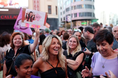 Yolanda Díaz participa en la manifestación en apoyo a la jugadora Jenni Hermoso, este lunes en Madrid.