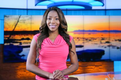 Por último, pero no por ello menos importante, Charlo Greene, la reportera de Alaska que informó en directo sobre por qué dejaba la televisión para dedicar todas sus energías al activismo en favor de la legalización de la marihuana y aclarando a los telespectadores que ella misma era la propietaria de un club de cannabis. Tras dar su explicación, Greene lo resumió todo con un histórico Fuck it, I quit (A la mierda, lo dejo) que dejó en shock a sus compañeros. Podéis ver el vídeo completo aquí.