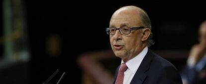 El ministro de Hacienda, Cristóbal Montoro, en el Congreso.