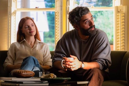 Jessica Chastain y Oscar Isaac, en un momento de la serie. 