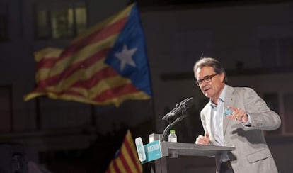 El presidente de la Generalitat, Artur Mas, durante el mitin de Olot.