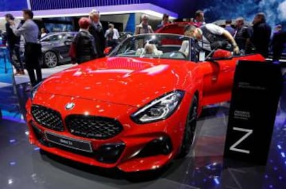 El Bmw Z4 en la feria del autom&oacute;vil de Par&iacute;s.