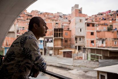 Gilson Rodrigues, presidente de la Asociación de Vecinos y Comerciantes, al que sus vecinos consideran el alcalde de Paraisópolis.