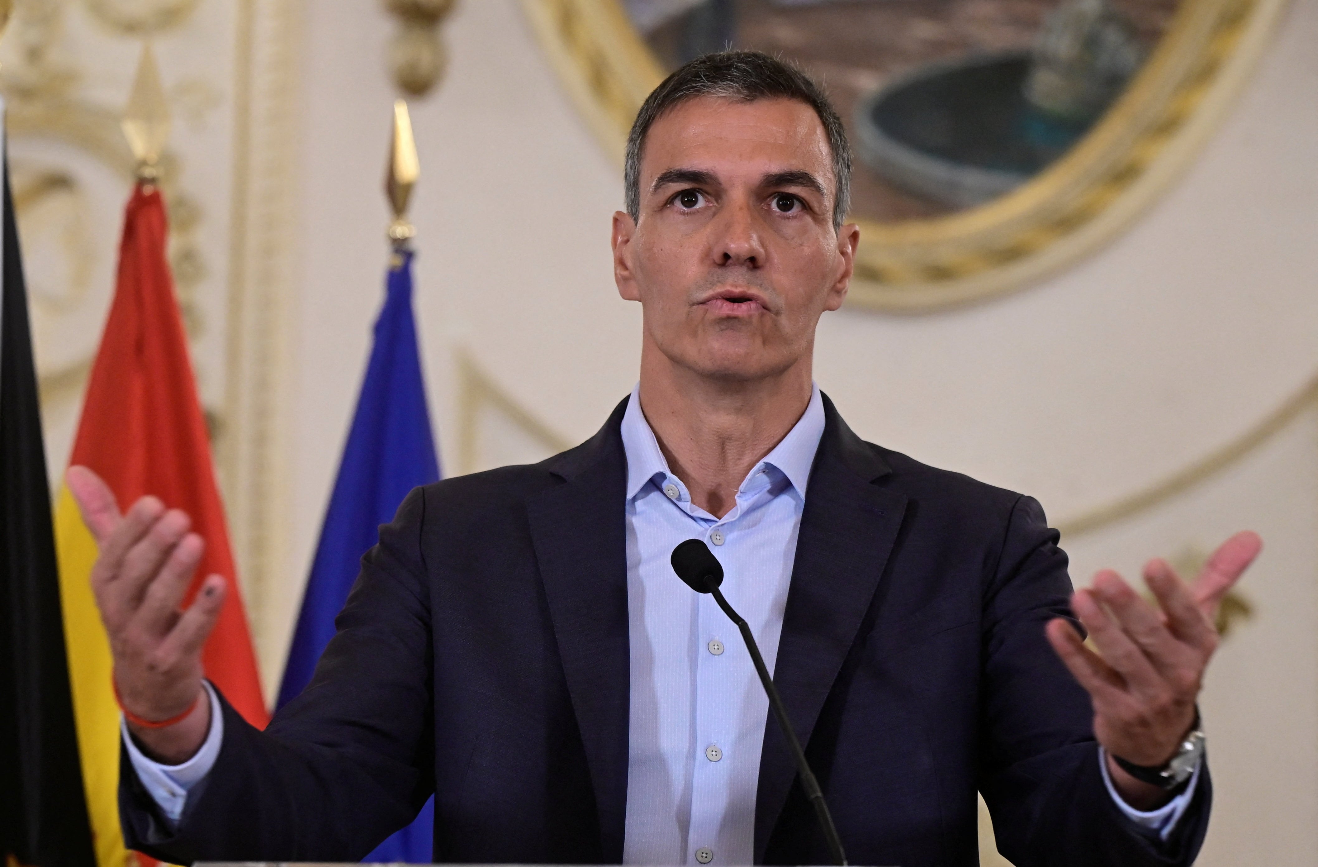 Sánchez denuncia una “violación de la integridad territorial de España” tras la llegada de miles de inmigrantes irregulares a Ceuta