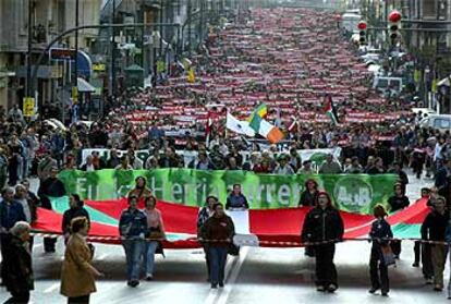 Manifestación convocada ayer por AuB en Bilbao.