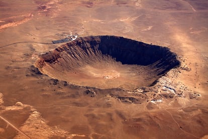Vista aérea del cráter Barringer (Meteor Crater), cerca de Winslow.