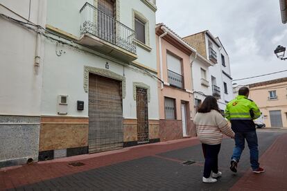 Vivienda en la que ha sido hallada una mujer muerta con signos de violencia en el municipios valenciano de Rafelcofer (Valencia).