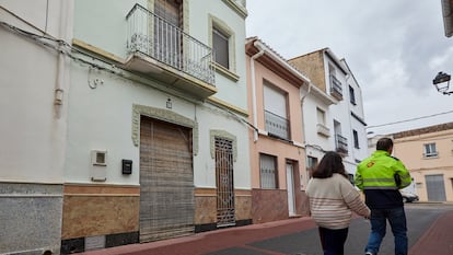 Vivienda en la que ha sido hallada una mujer muerta con signos de violencia en el municipios valenciano de Rafelcofer (Valencia).
