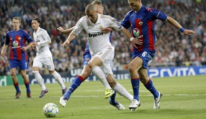 Benzema en el partido de octavos de final de Champions entre el Real Madrid y el Cska de Moscú.