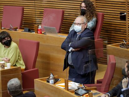 El diputado de Ciudadanos, Vicente Fernández, en un pleno en las Cortes Valencianas, en marzo de 2021.