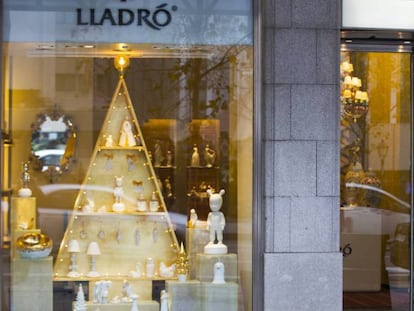 Escaparate de una tienda de Lladró en la calle Serrano de Madrid.
 