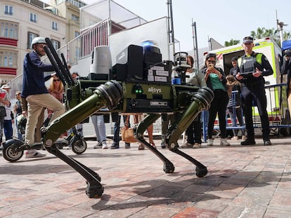 El perro robot que paseará con las patrullas de la policía local de Málaga.