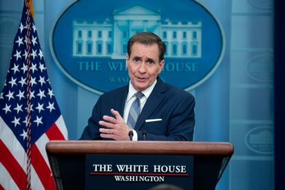 John Kirby, portavoz del Consejo de Seguridad Nacional, en la rueda de prensa durante la cual se formularon preguntas sobre los documentos filtrados del Pentágono relativos a la guerra en Ucrania, este lunes en Washington (EE UU).