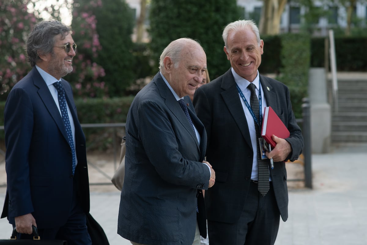 La Abogacía del Estado vincula a Fernández Díaz con la Operación Kitchen