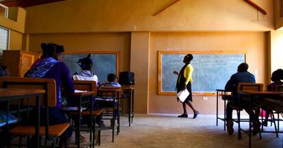 Alumnos en una clase de la Escuela Nacional de Furcy, a dos horas de Puerto Príncipe (Haití).