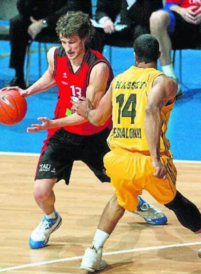 Simas Jasaitis pelea con Jeremiah Massey