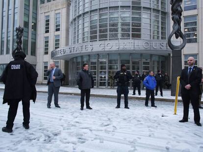 Exterior de la corte de Brooklyn donde se juzgó a El Chapo.