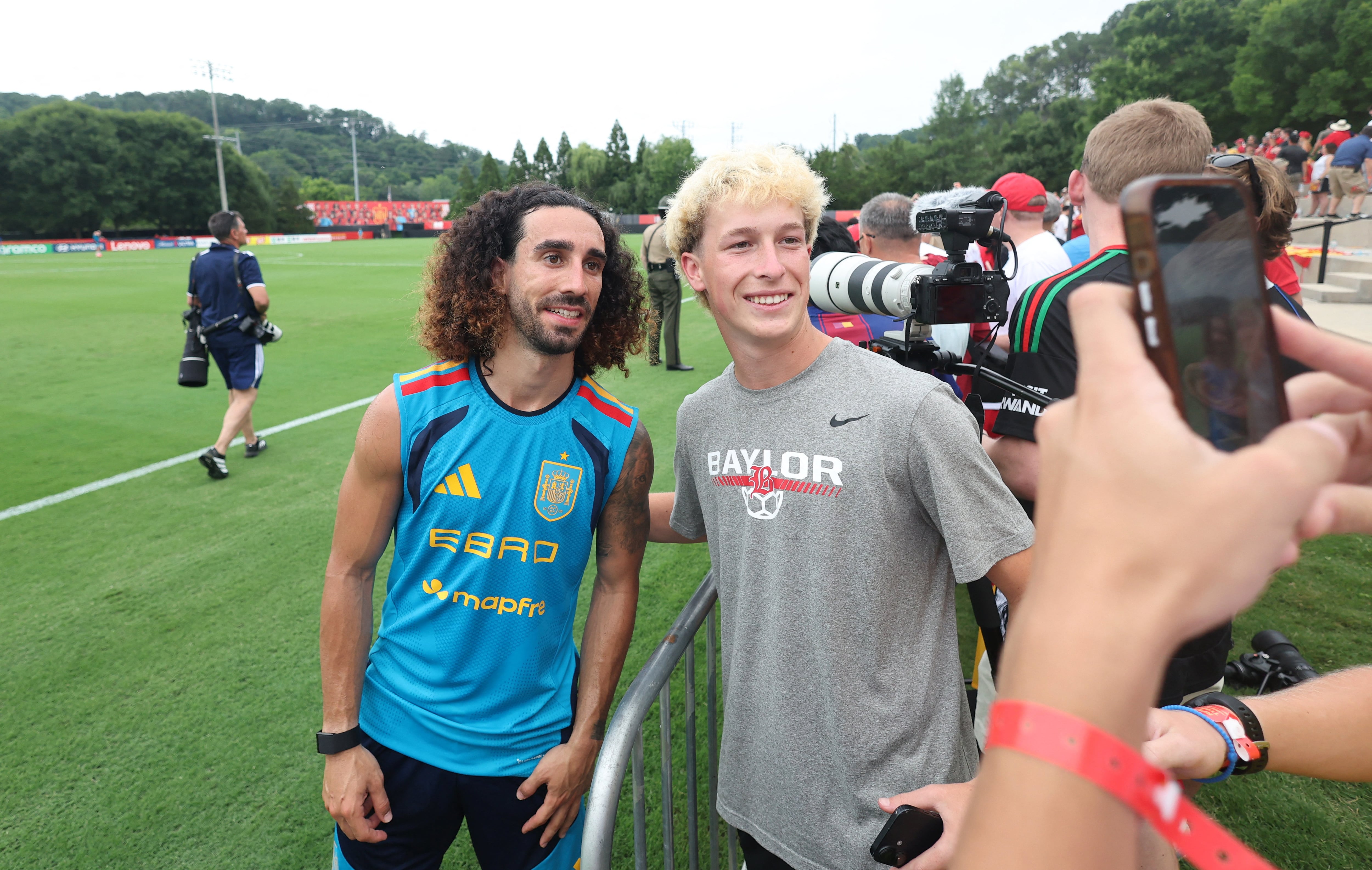 La increíble promesa de Cucurella si España gana el Mundial: tatuarse la cara de Luis de la Fuente