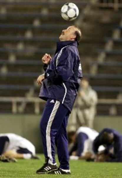 Vicente del Bosque, durante un entrenamiento.