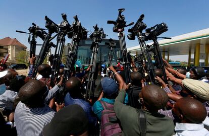 Un grupo de medios gráficos asisten a la presentación del Programa Nacional de Expansión de Gas, en Abuja (Nigeria).