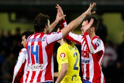 Ivan Hernández y Botía celebran el empate ante el Villarreal.