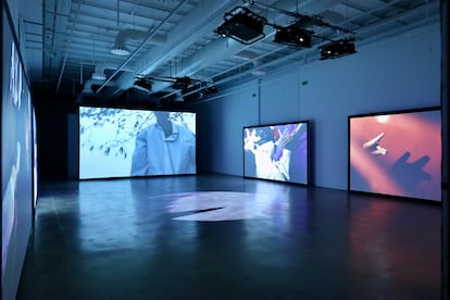 Videoinstalación de Lemohang Jeremiah Mosese titulada 'Bodies of Negroes. I Will Sculpture God, Grim and Benelovent'