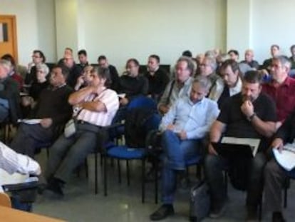 Asistentes a la reuni&oacute;n de la Mesa del X&uacute;quer celebrada en Sueca.