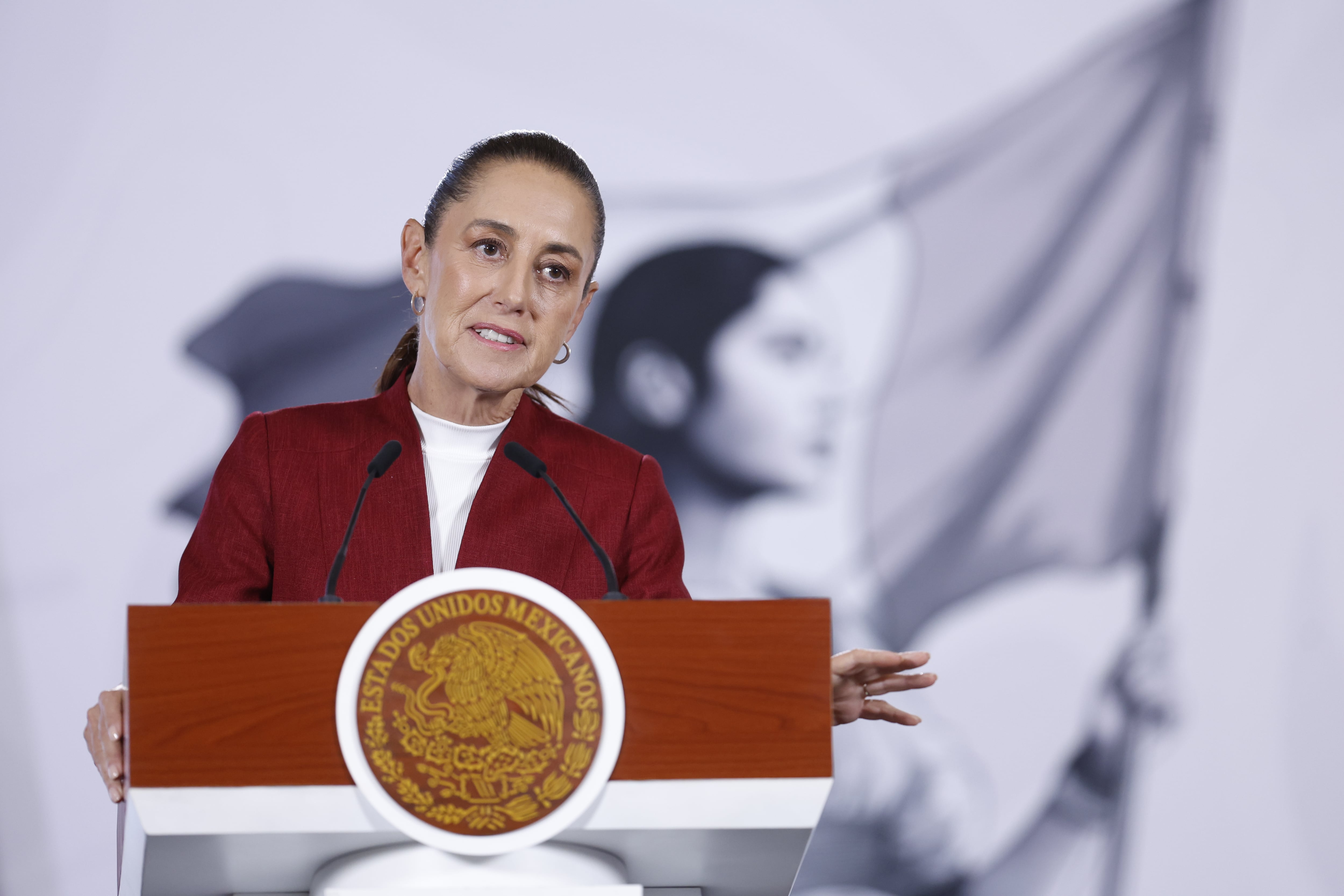 Sheinbaum replica ante las críticas de censura a su iniciativa de poner reglas al derecho de las audiencias