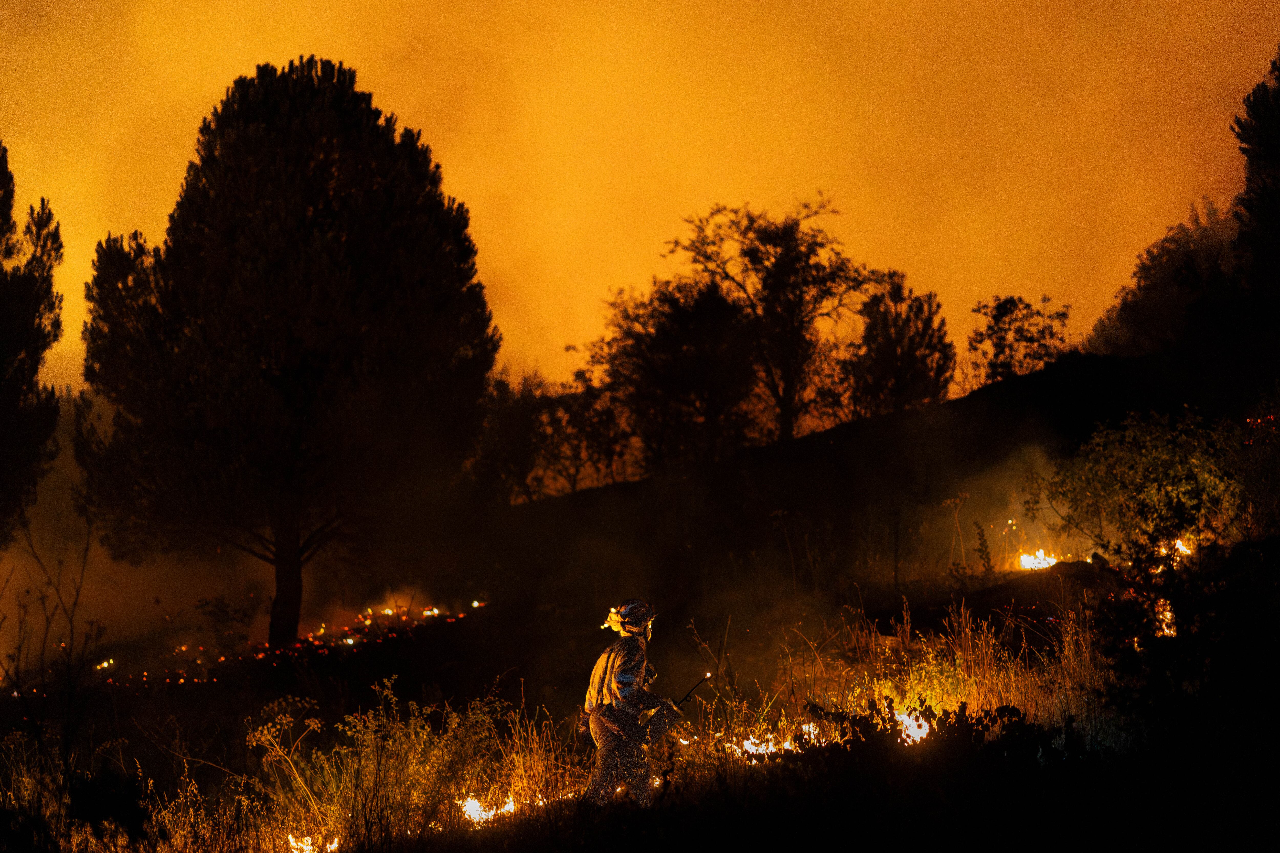 Las 275.000 hectáreas quemadas llevan a Interior a prorrogar la campaña contra incendios hasta el 31 de octubre