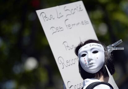 Manifestación en París el Día Internacional de las Matronas. 5 de mayo de 2014.