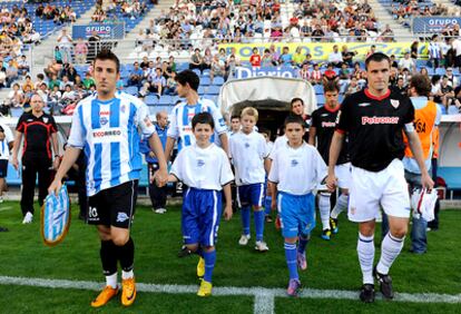 Partido de homenaje del 90 aniversario del Alavés ante el Athletic.