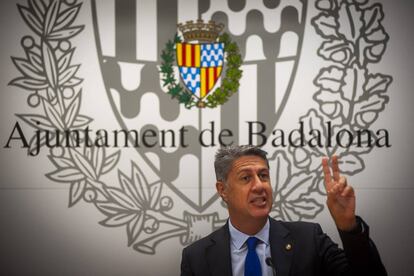 Xavier García Albiol, alcalde de Badalona, en una rueda de prensa el pasado mes de octubre. / JUAN BARBOSA