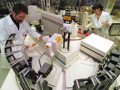 Laboratorios de una unidad farmacéutica de una empresa química multinacional.