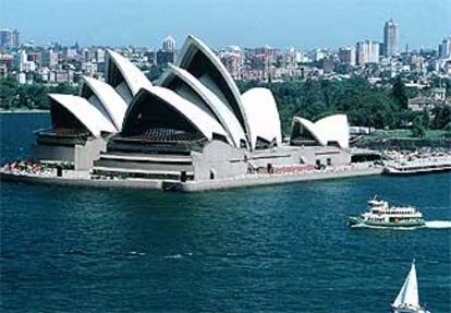 Una vista de la Ópera de Sidney, un edificio de Jørn Utzon inaugurado en 1973.