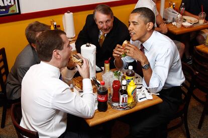 Obama y Medvédev han compartido un buen plato de patatas fritas.