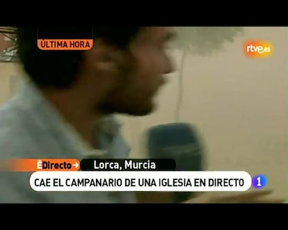 La caída del campanario de Lorca tras el terremoto