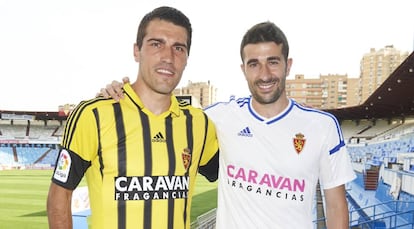 Zapater y Cani, en la presentación de las camisetas de la temporada.
