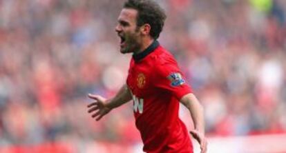 Mata celebra su gol al Aston Villa.