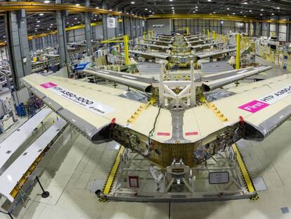  Componentes de las colas del A350-1000 ensamblados en la fábrica de Airbus en Getafe.