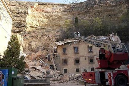 Estado del edificio de la Fuencisla tras la avalancha de rocas.