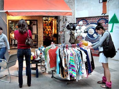 La Moda Me Incomoda, tienda de ropa de nuevos diseñadores en la calle de Cordellats, en el barrio del Carmen.