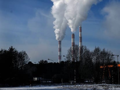 Central termoelétrica a carvão de Dolna Odra, na Polônia.