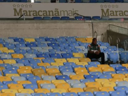 Un aficionado en el estadio de Maracana el pasado 21 de mayo. 