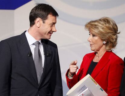 Tomás Gómez y Esperanza Aguirre durante el debate televisivo.