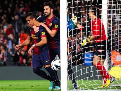 Villa y Alexis celebran uno de los goles ante el Deportivo.